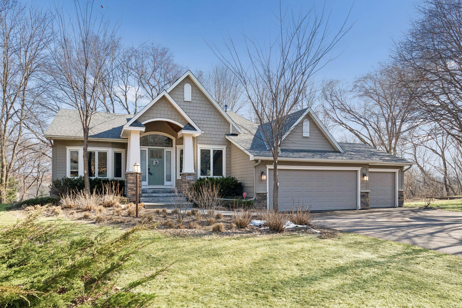 4424 Camelot Drive
