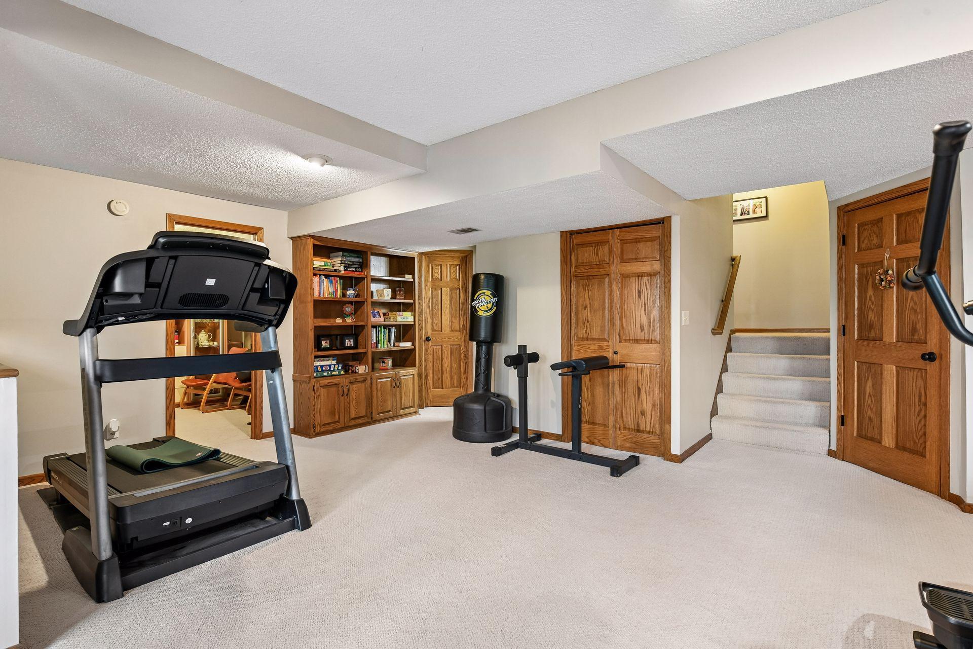 4424 Camelot Drive