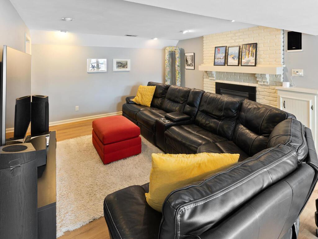 14811 Minnehaha Place