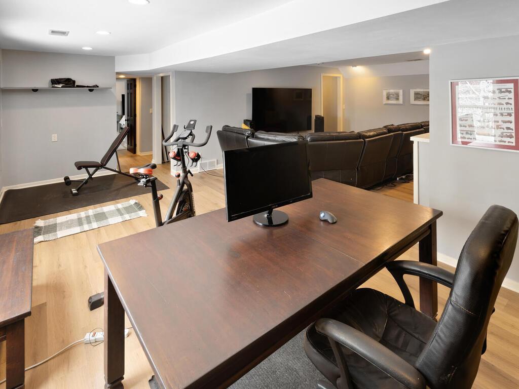 14811 Minnehaha Place