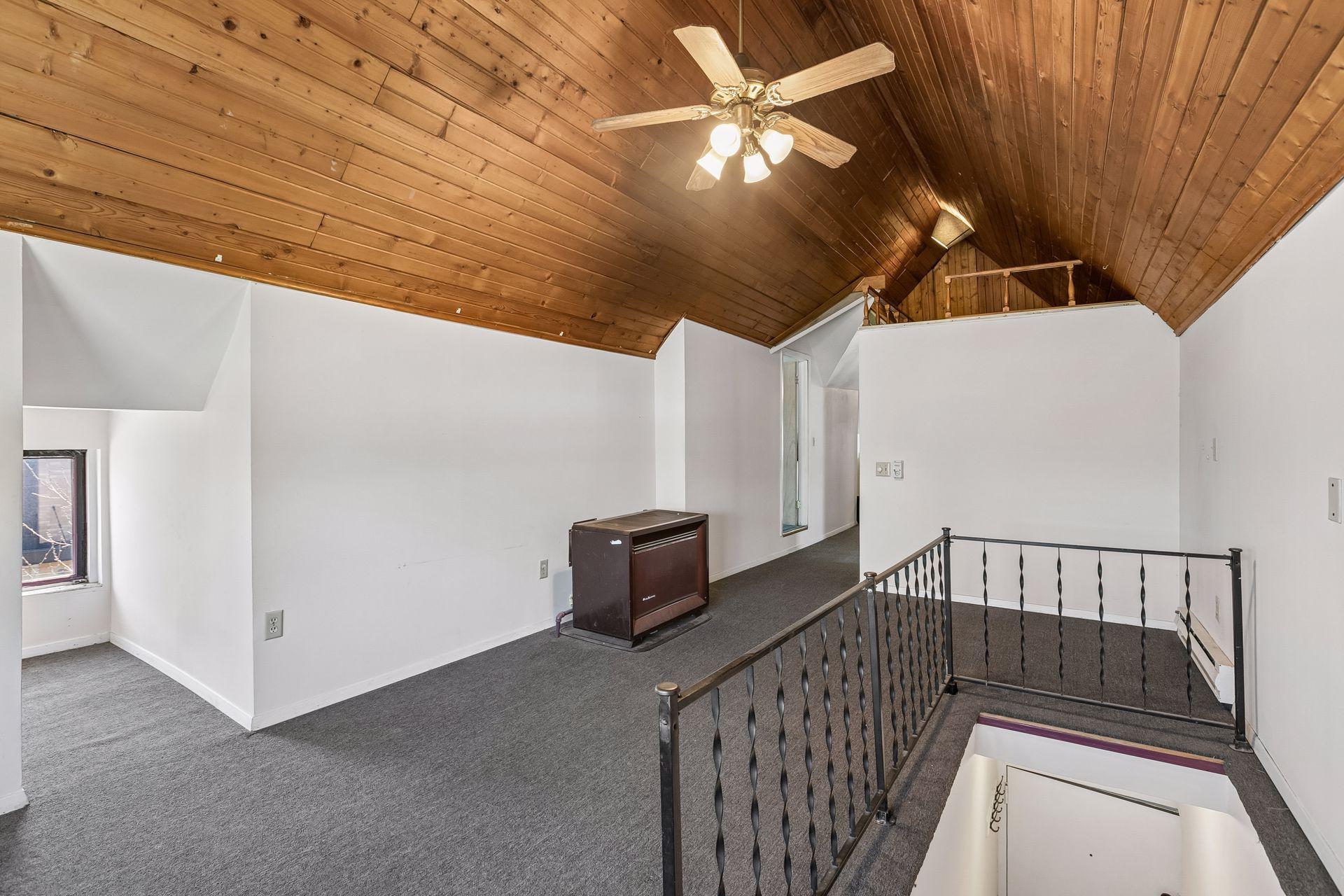 1300 Grand Street NE