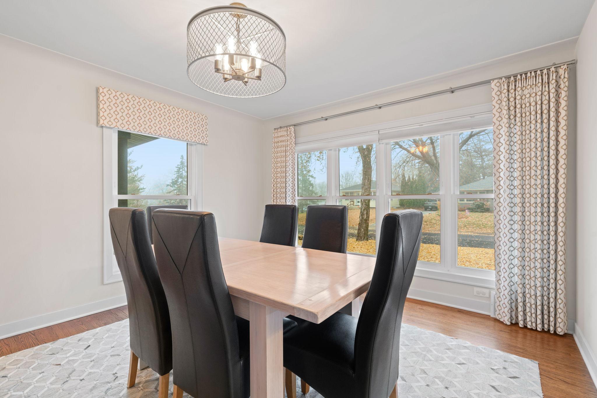 1108 Quebec Avenue N