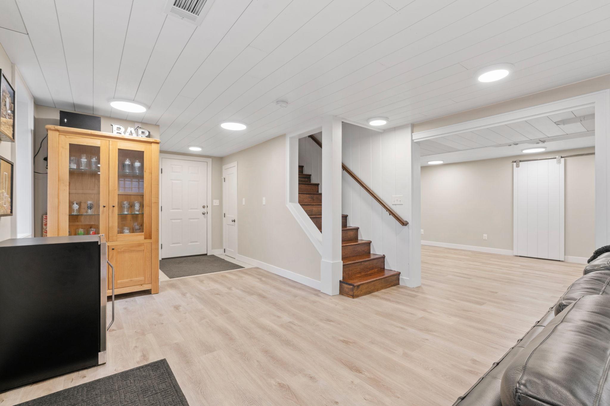 1108 Quebec Avenue N