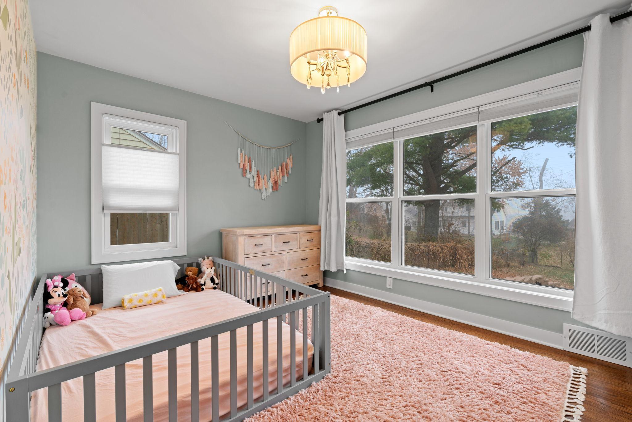 1108 Quebec Avenue N