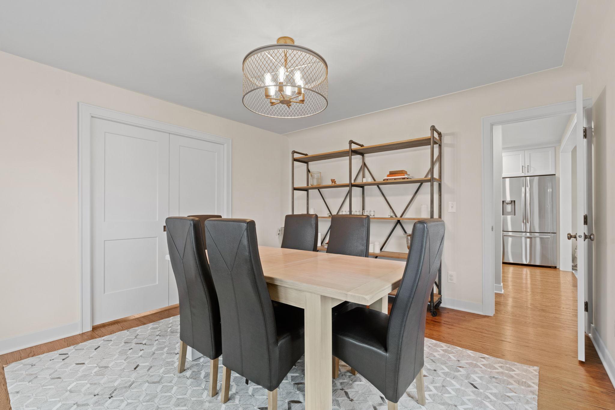 1108 Quebec Avenue N