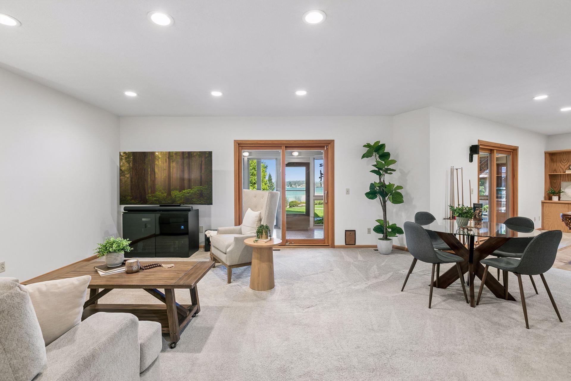 12030 28th Avenue N