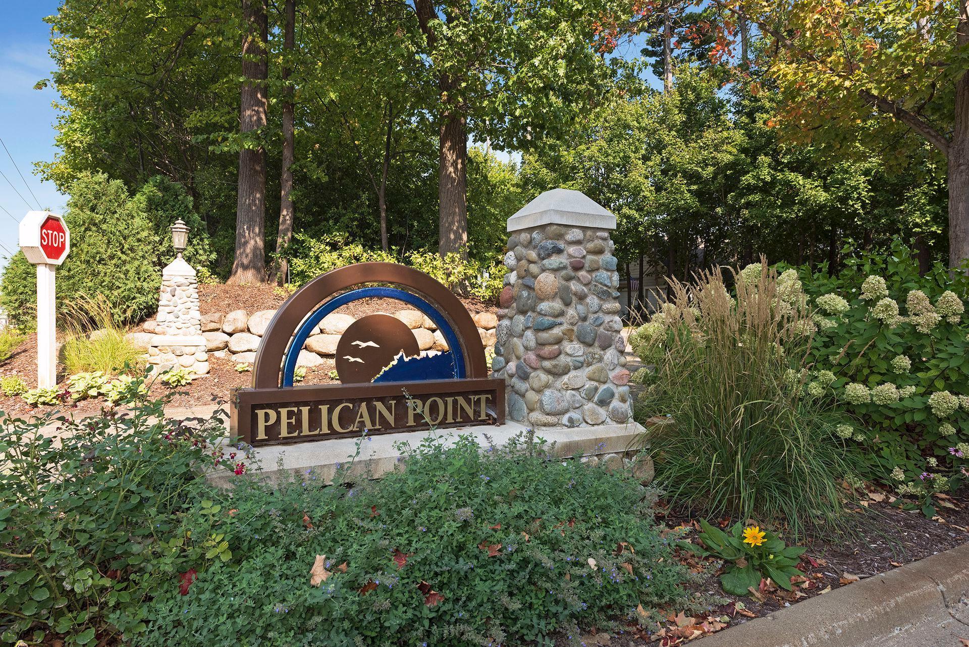 2948 Pelican Point Circle