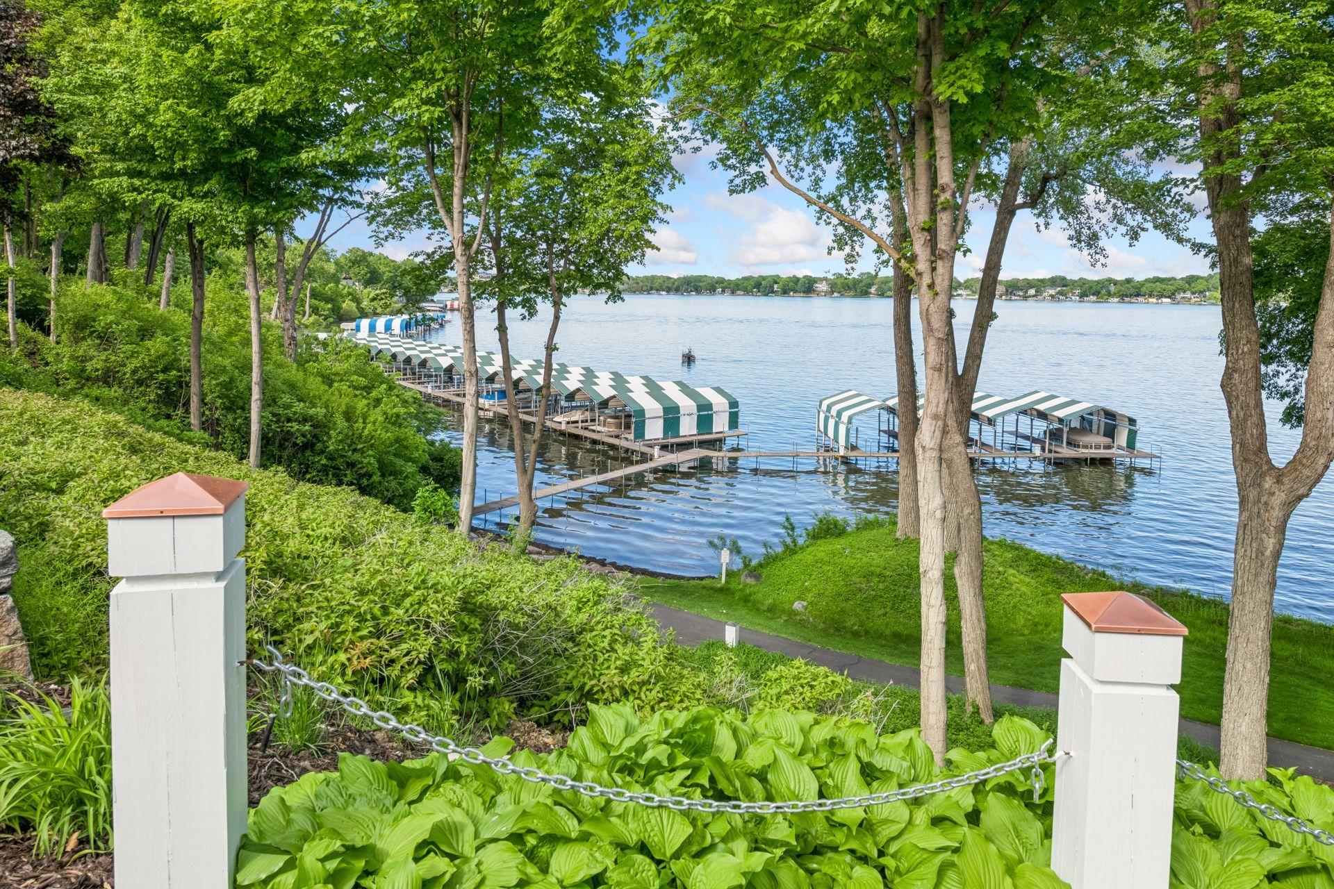 2948 Pelican Point Circle