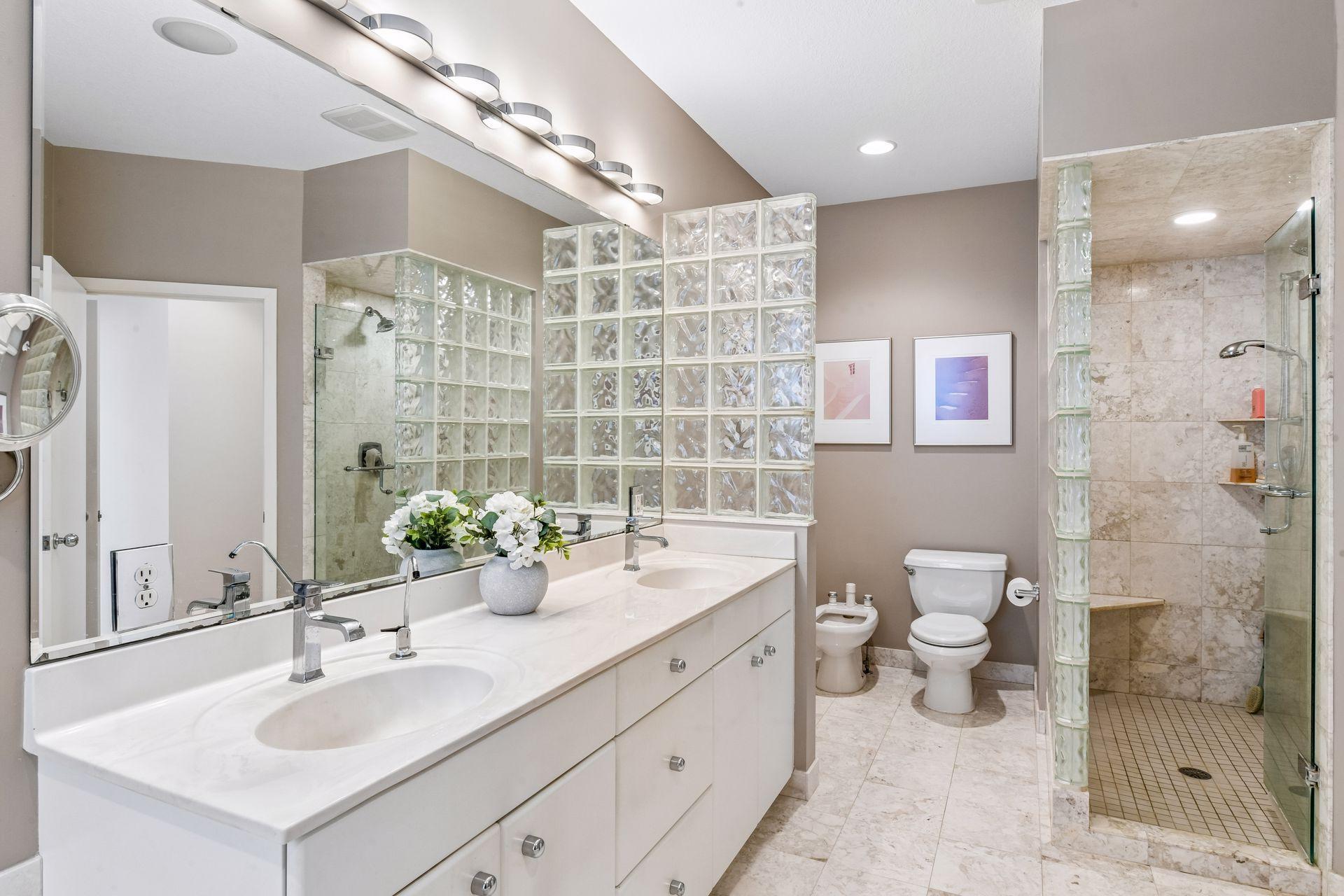 2948 Pelican Point Circle