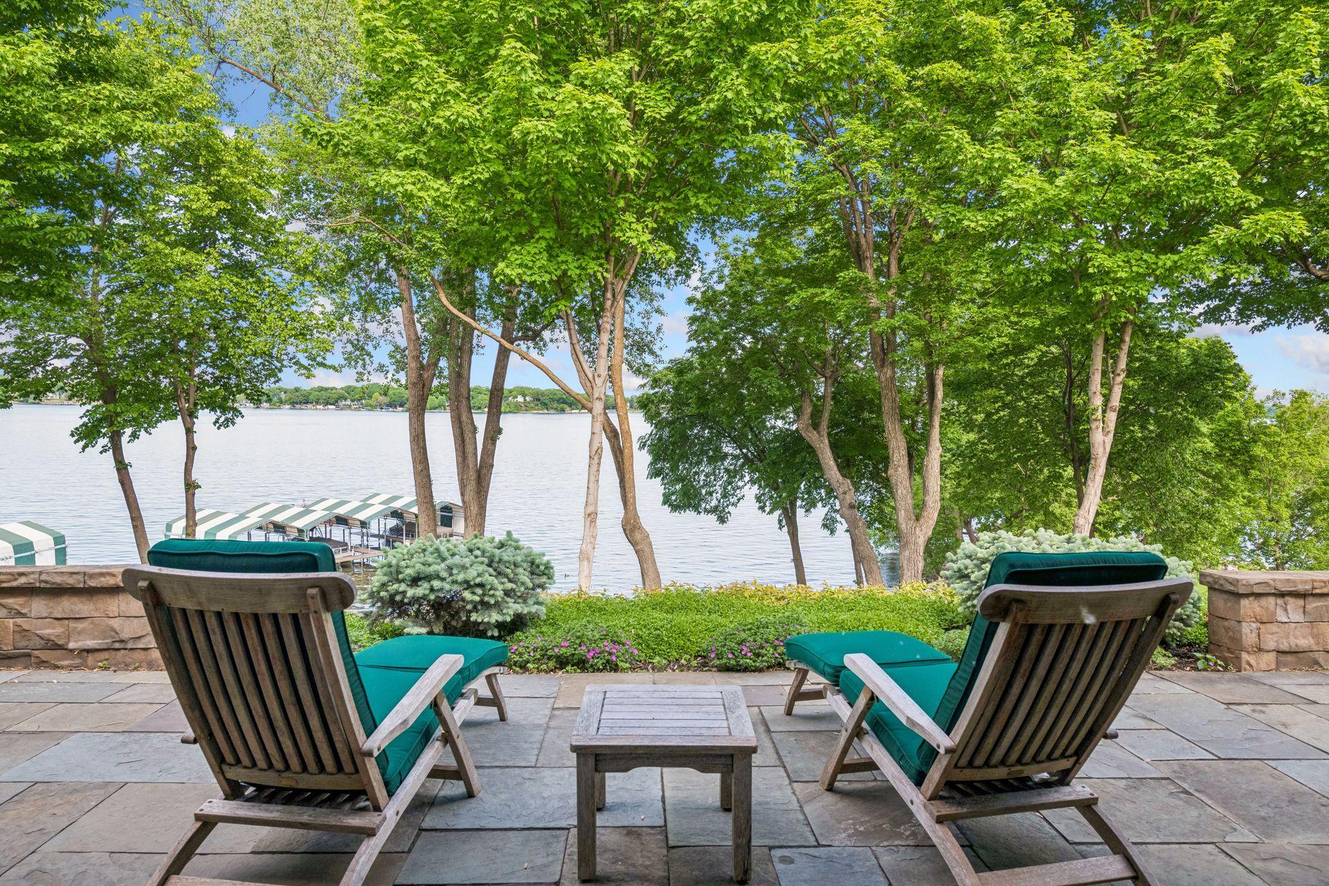 2948 Pelican Point Circle