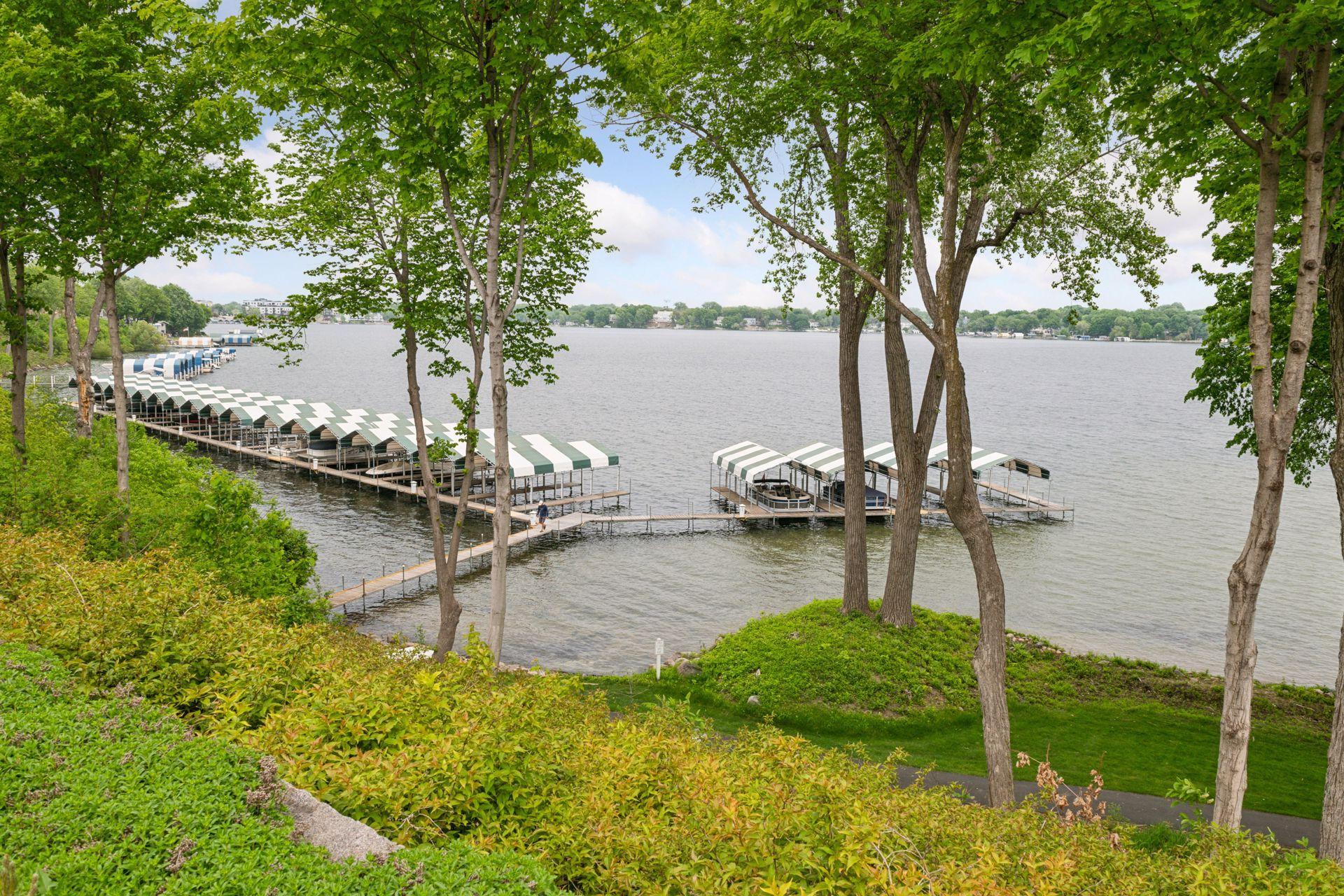 2948 Pelican Point Circle
