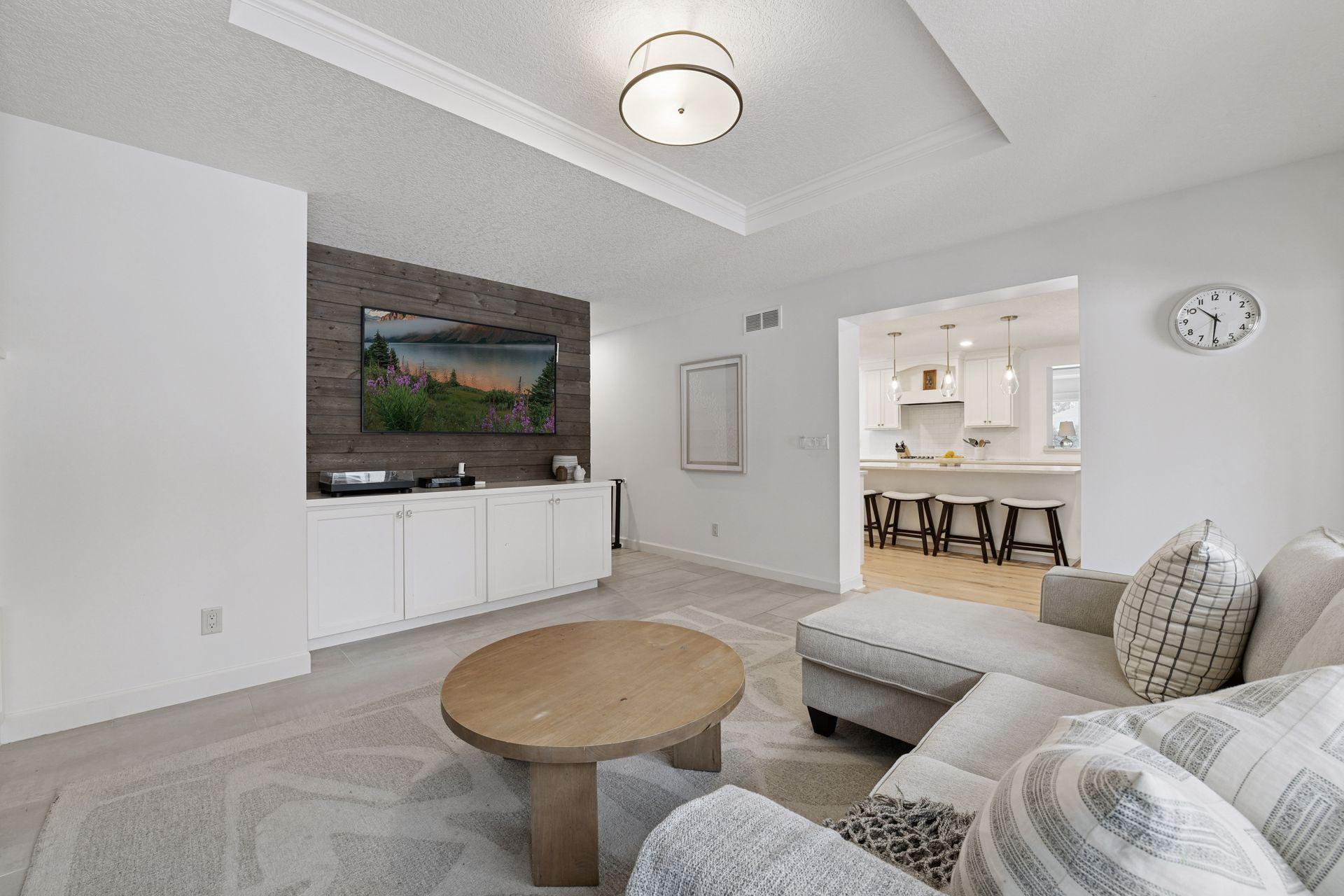 14 Woodland Road