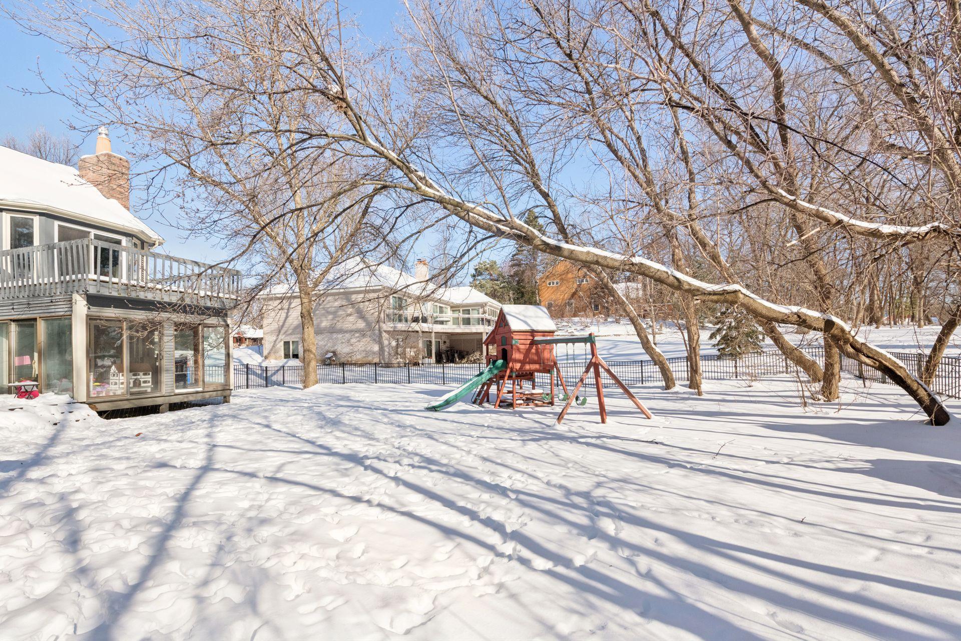 5221 Knob Hill Court