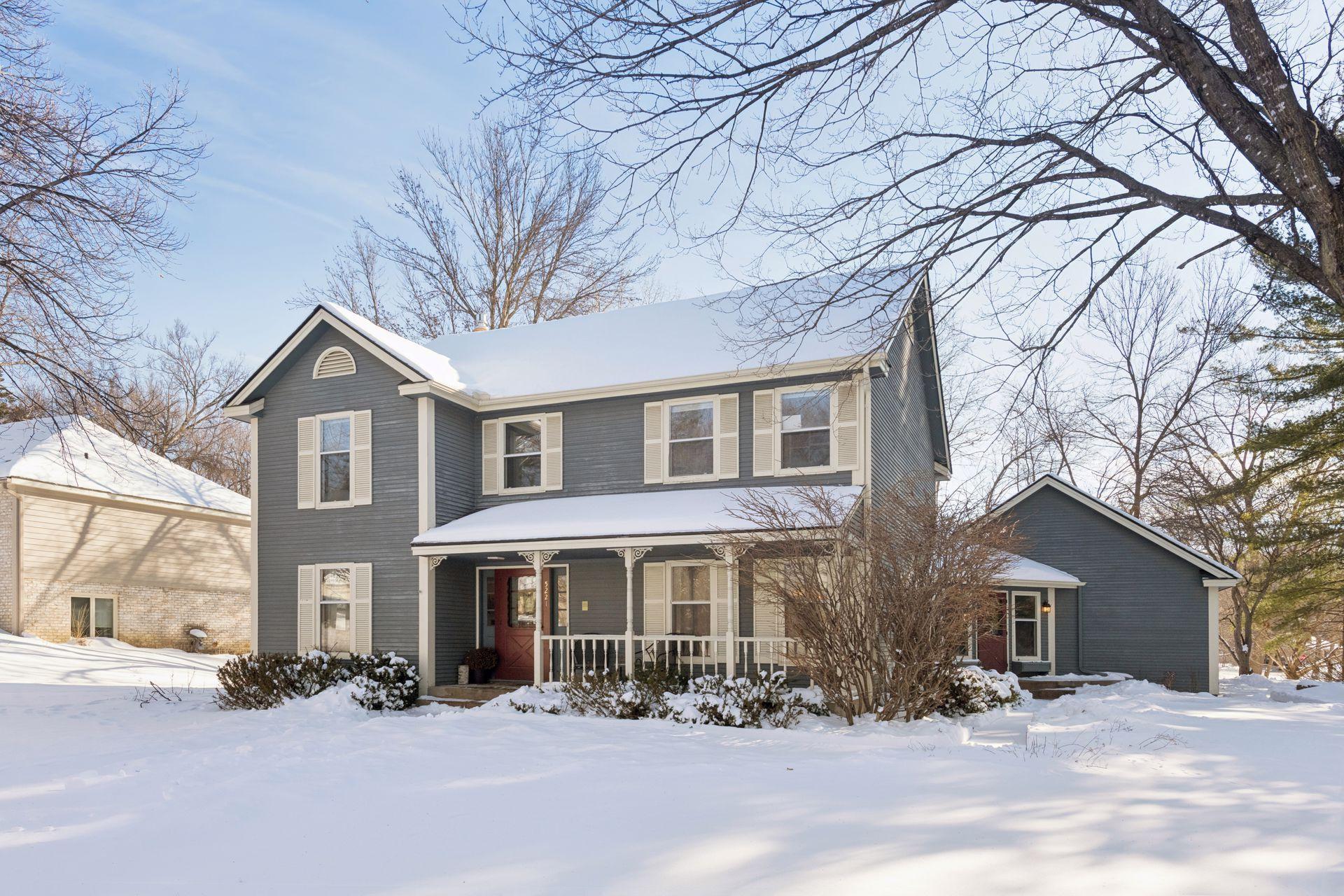 5221 Knob Hill Court