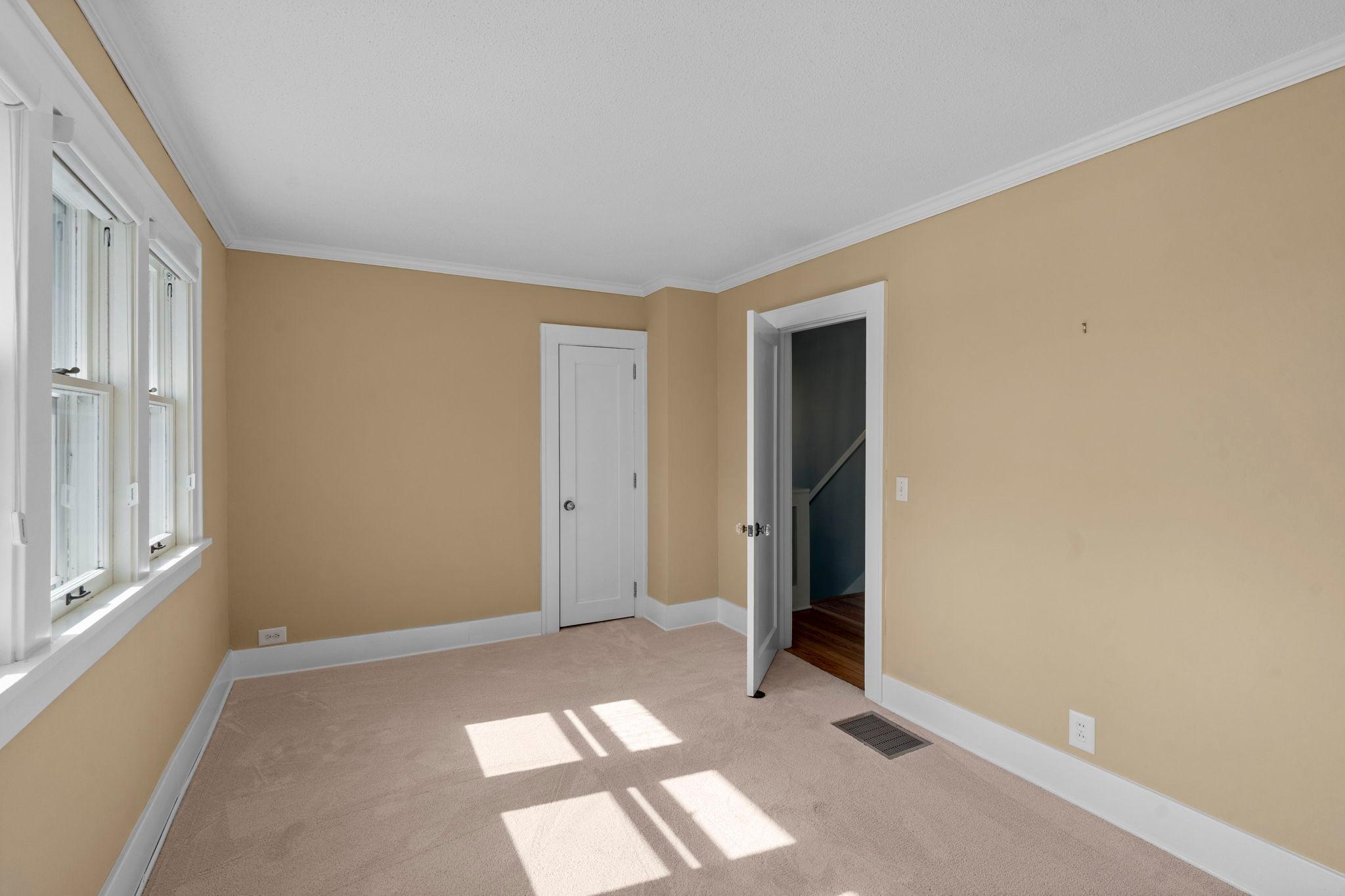 810 River Lane
