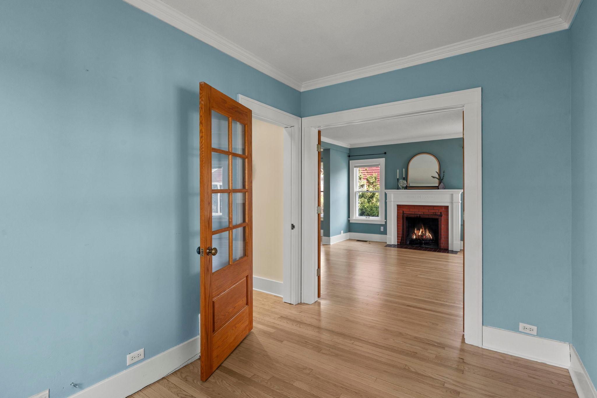 810 River Lane