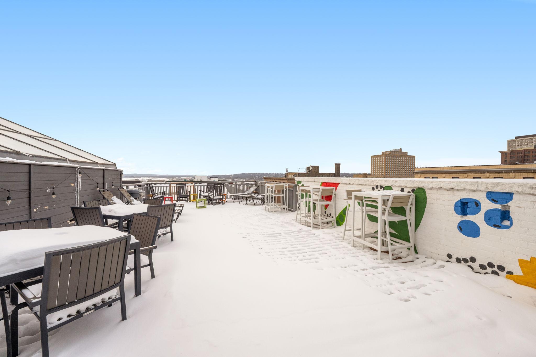 289 5th Street E Unit: 305