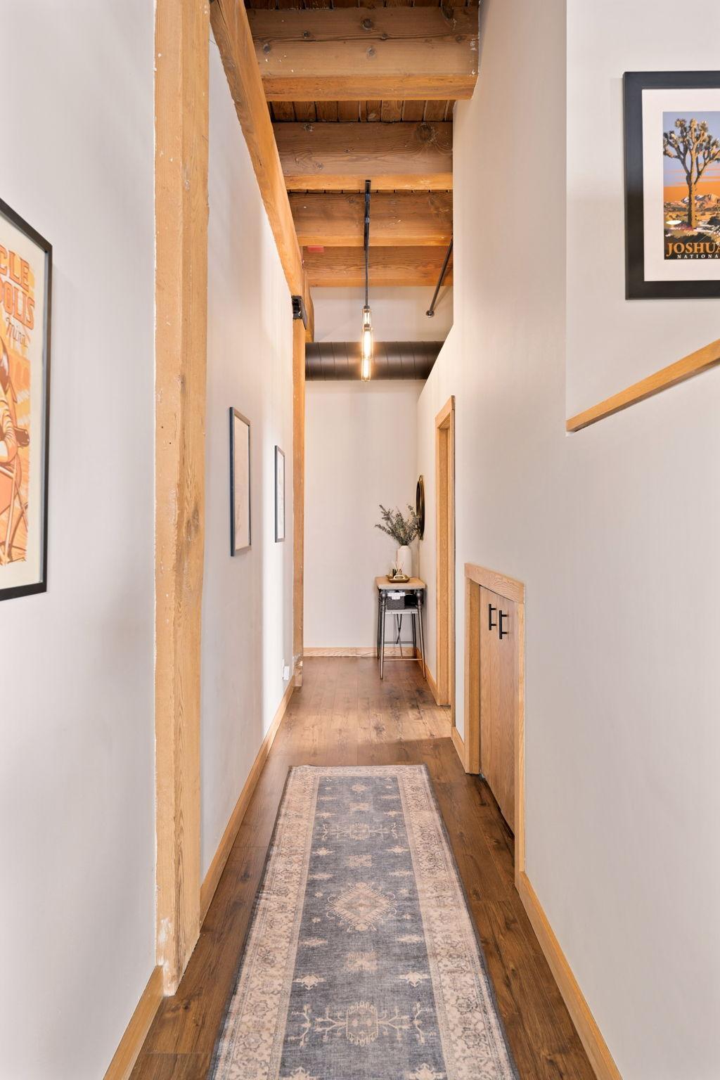 289 5th Street E Unit: 305