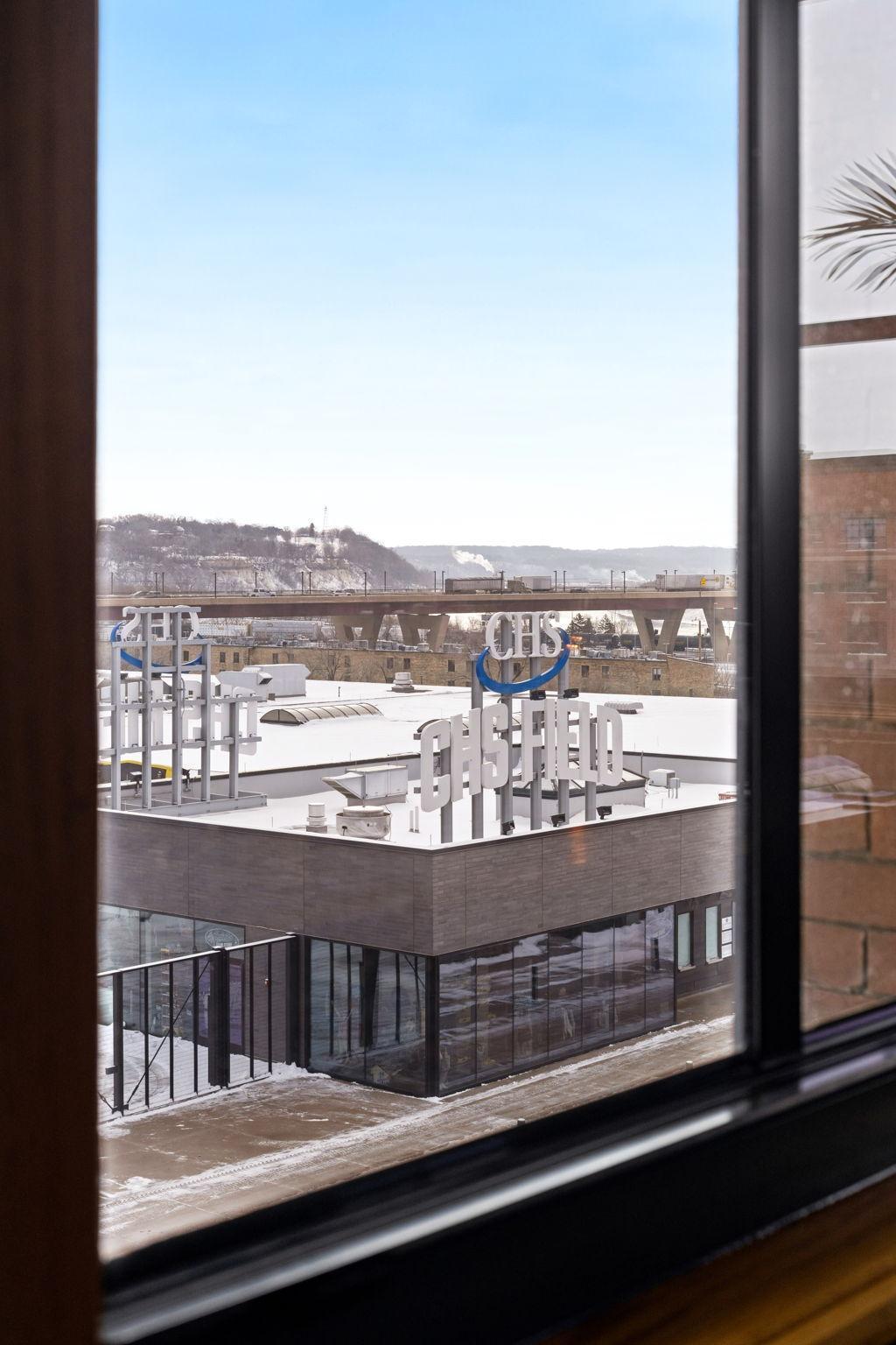 289 5th Street E Unit: 305