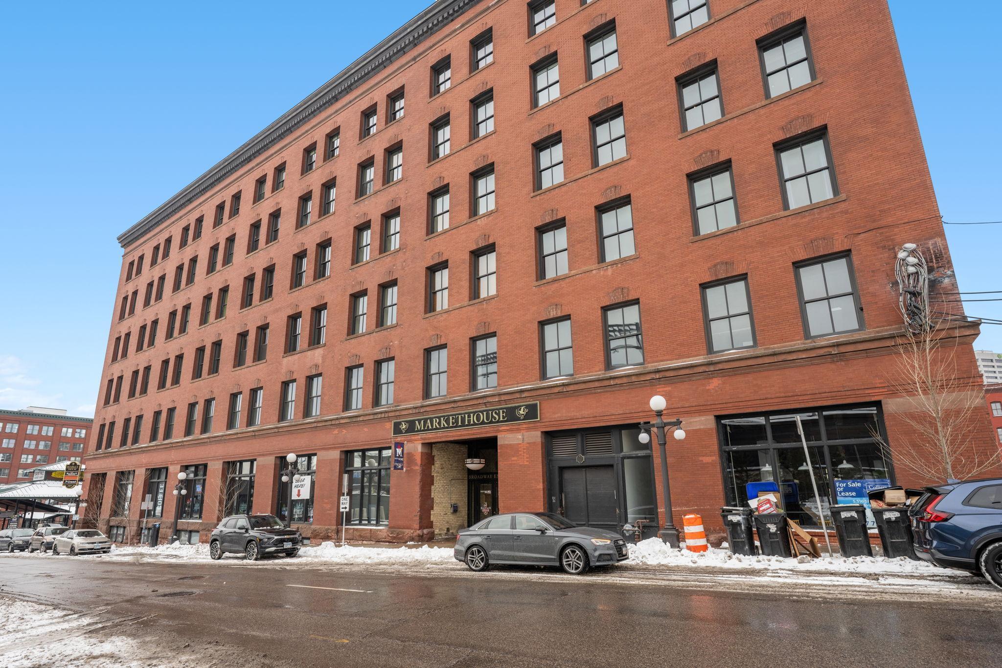 289 5th Street E Unit: 305