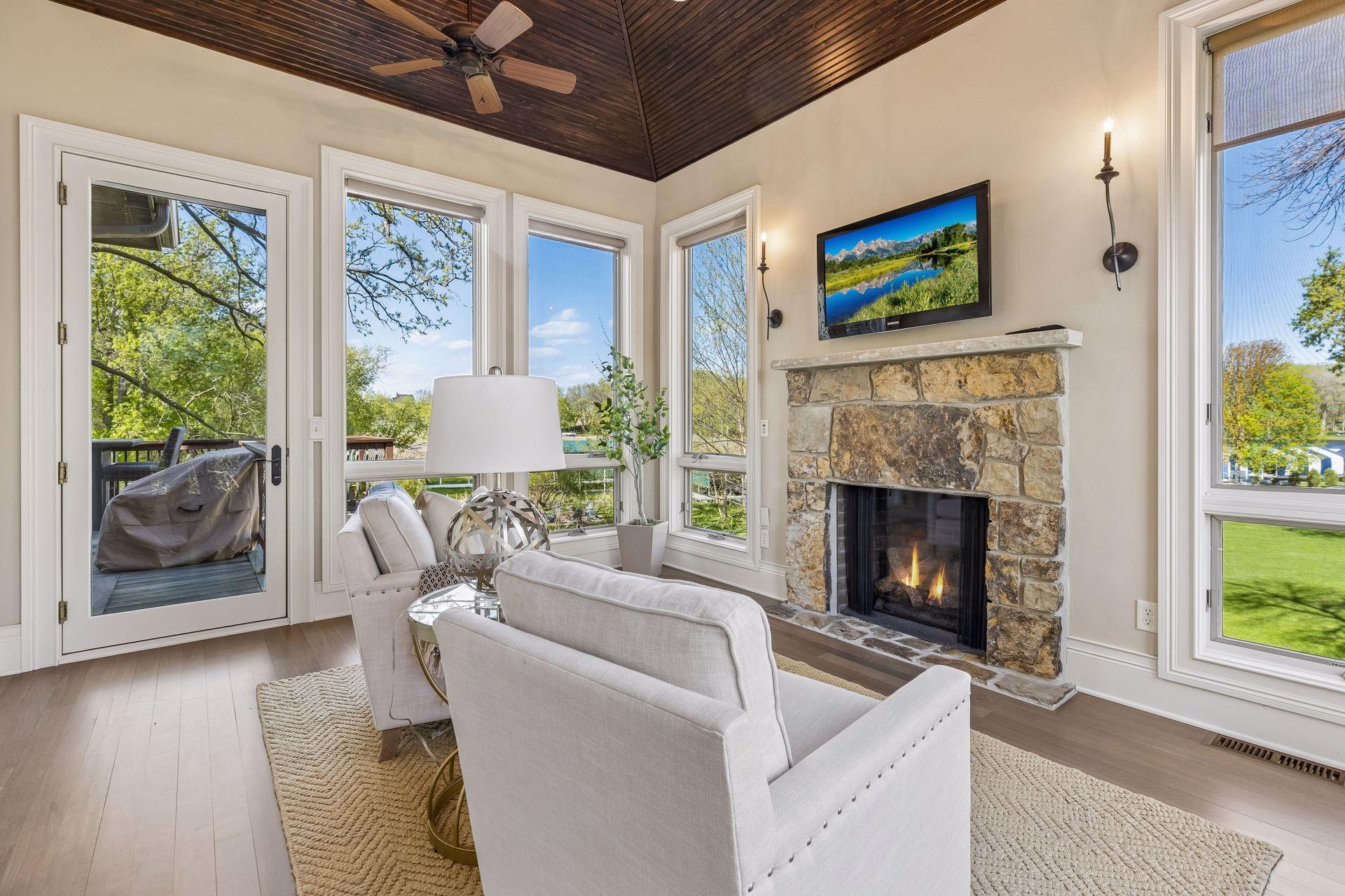 1001 Wildhurst Trail