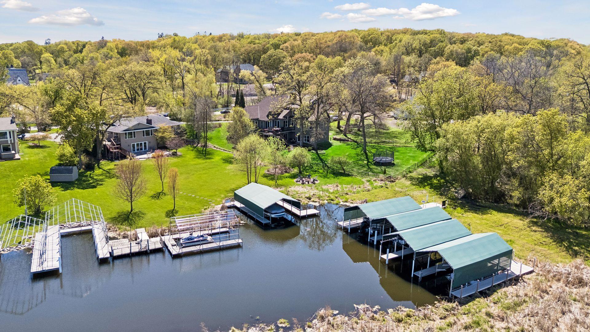1001 Wildhurst Trail