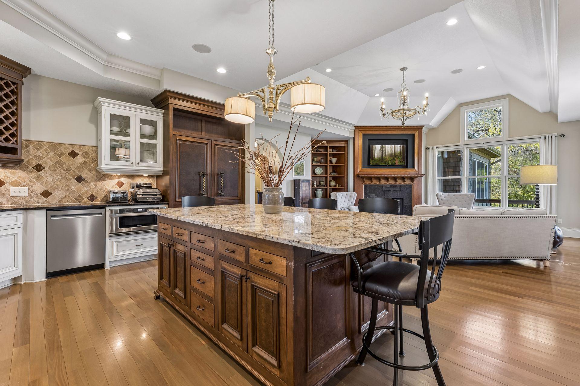 1001 Wildhurst Trail