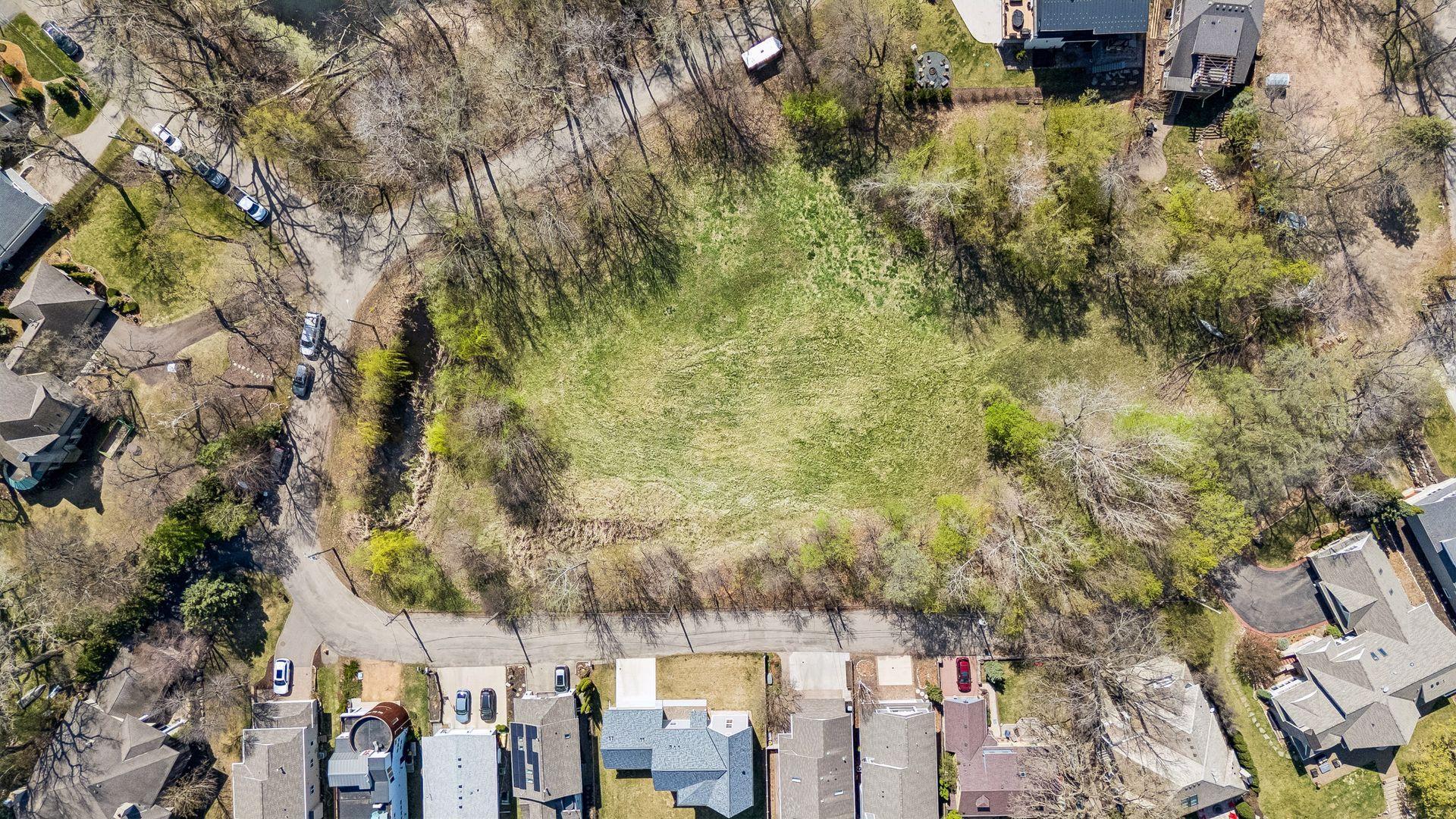 185 Lakeview Avenue