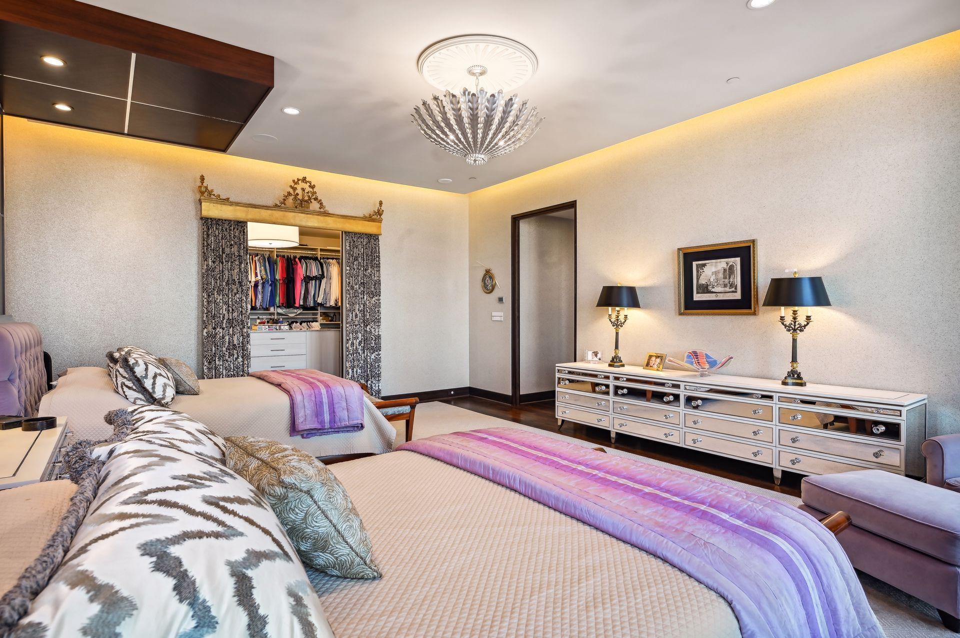 201 S 11th Street Unit: 2500