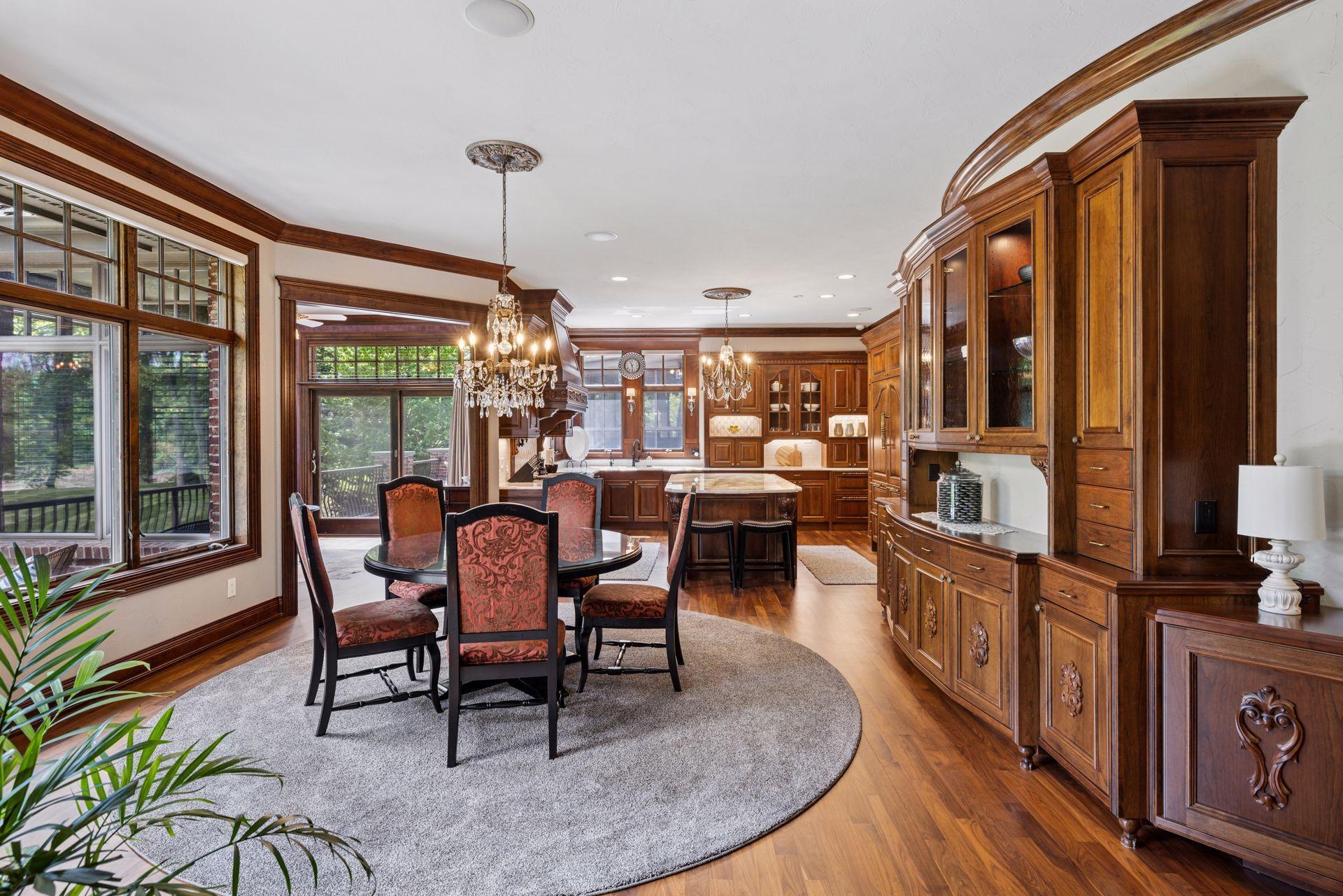 614 Hidden Creek Trail