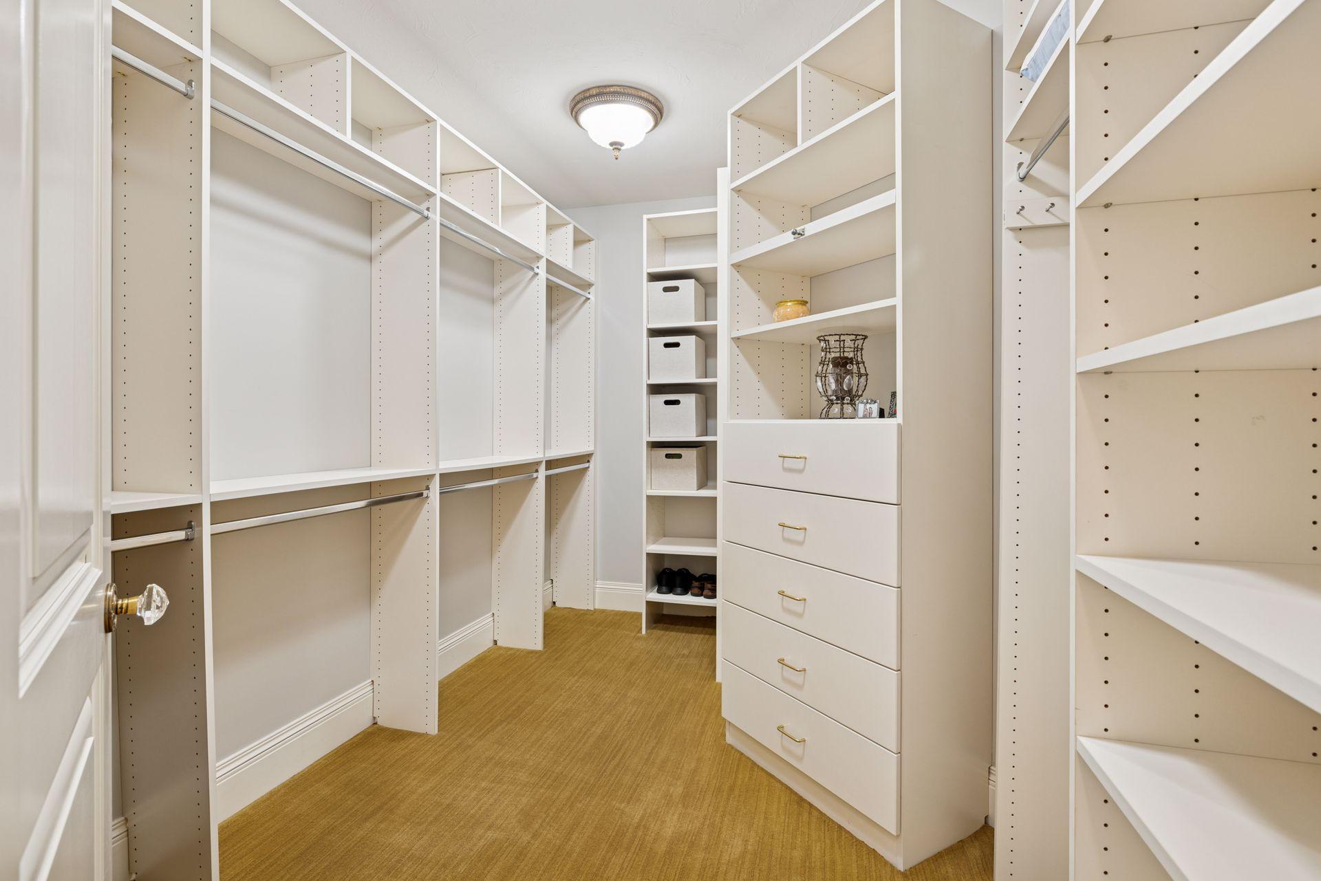 614 Hidden Creek Trail