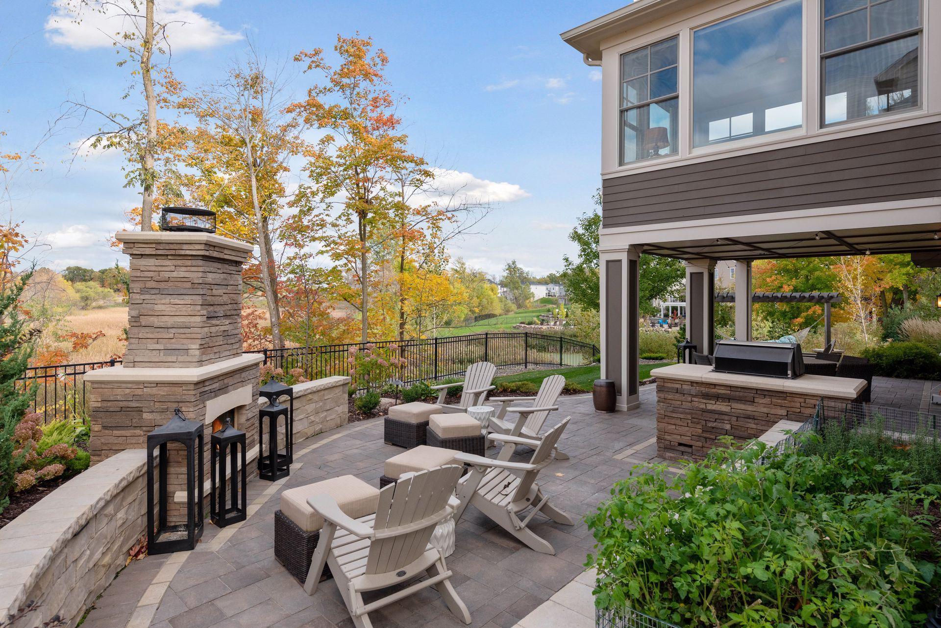696 Woodland Hill Court