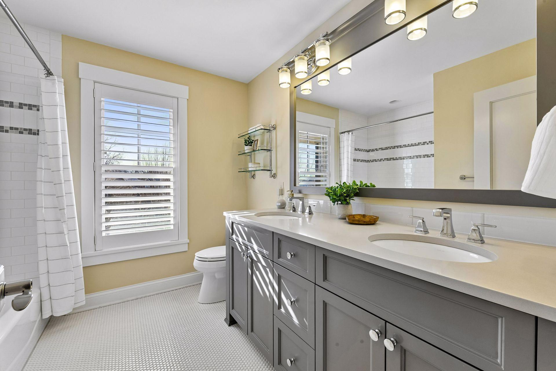 696 Woodland Hill Court