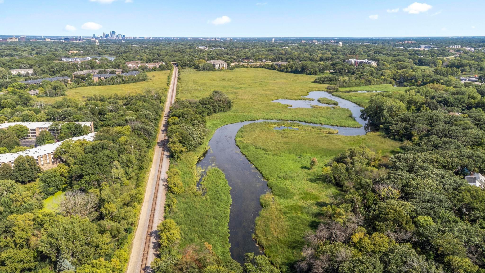 15 Saint Albans Road E