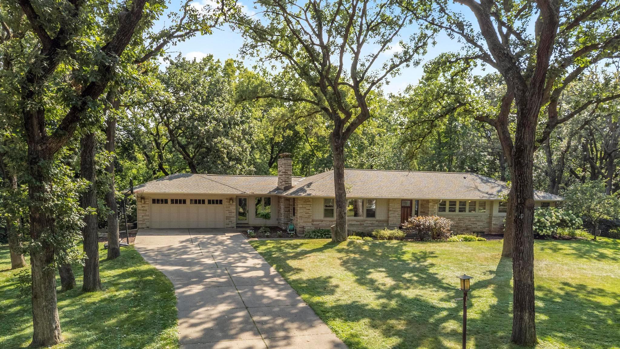 15 Saint Albans Road E