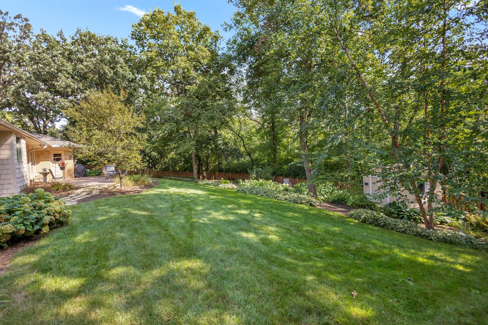 15 Saint Albans Road E