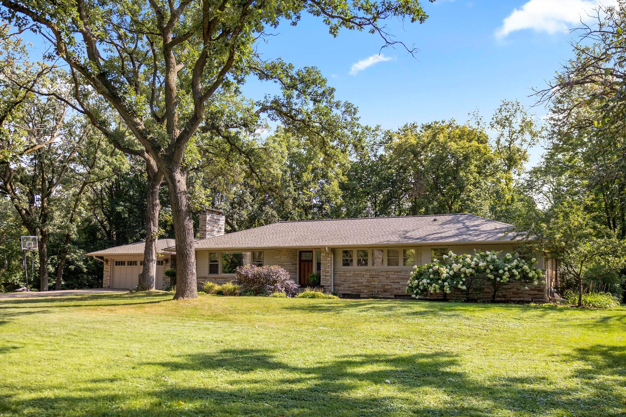 15 Saint Albans Road E