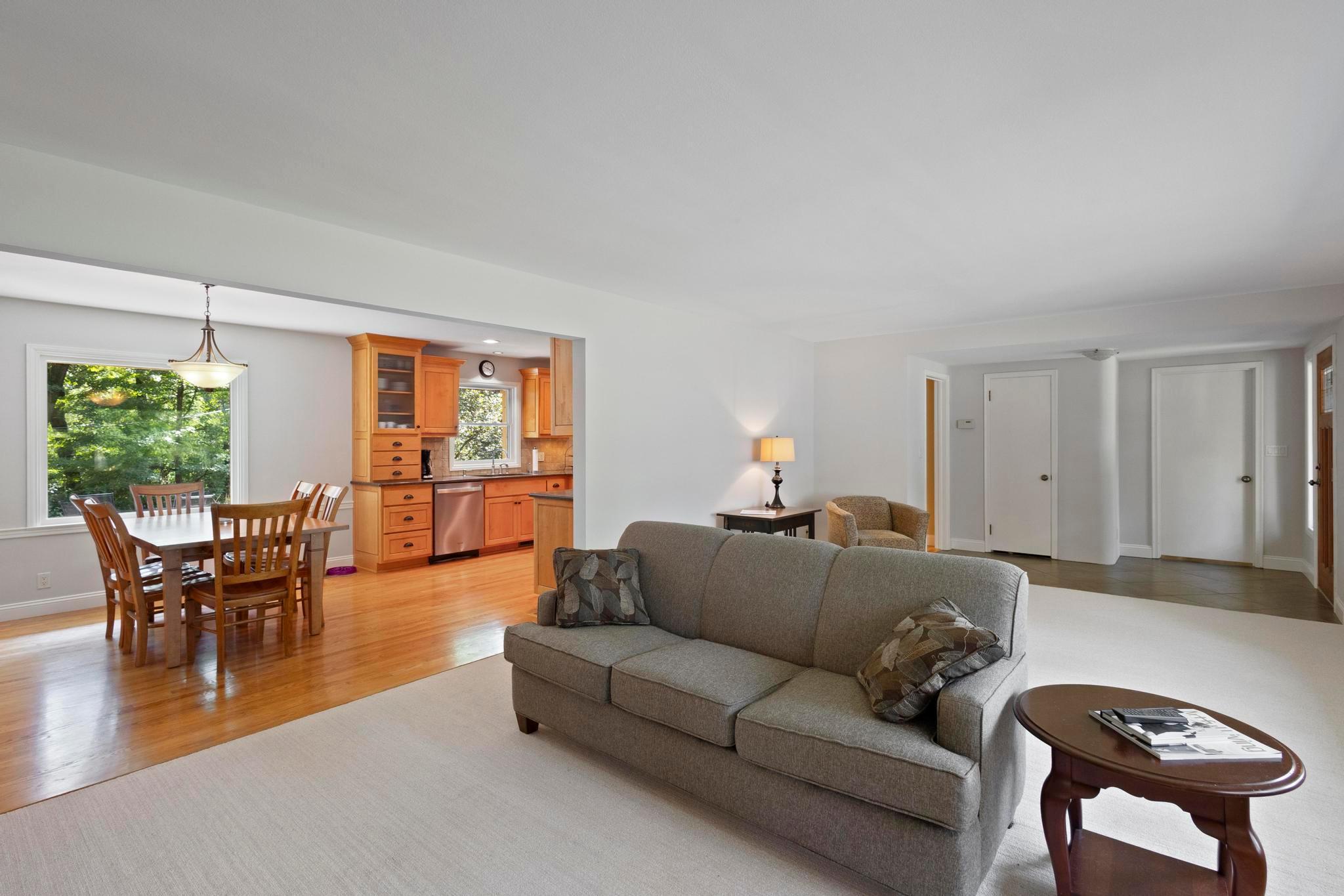 15 Saint Albans Road E