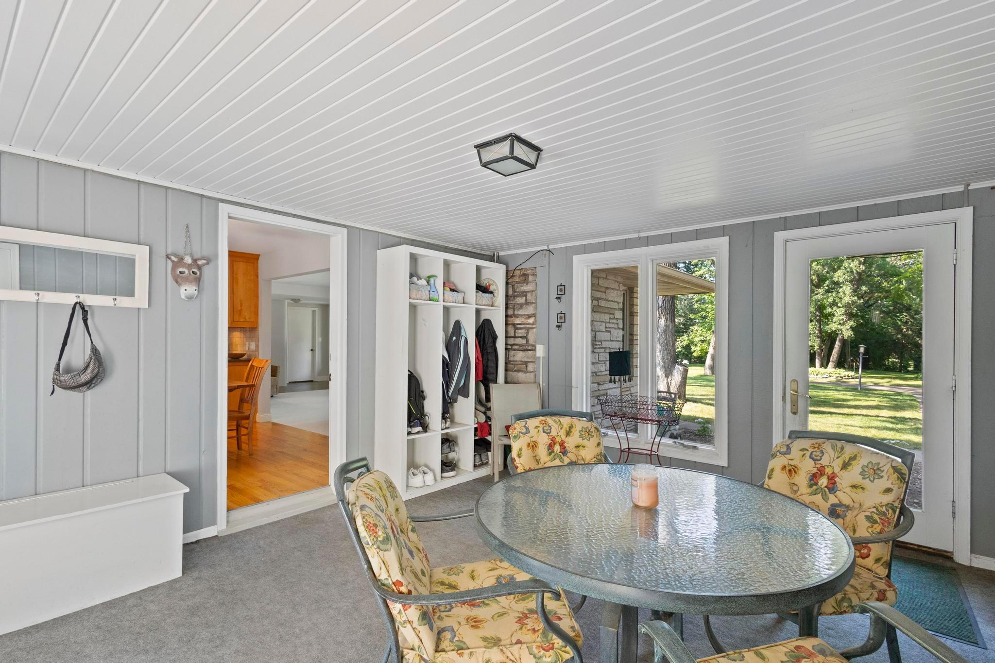 15 Saint Albans Road E