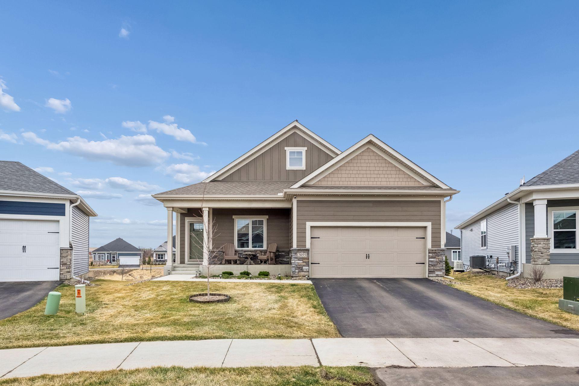 2055 Oakpointe Drive