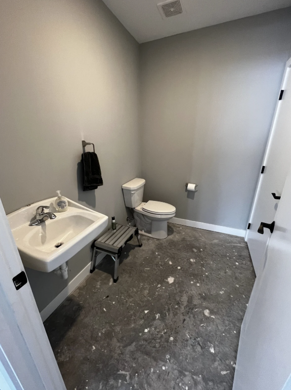 721 Industrial Boulevard Unit: B4