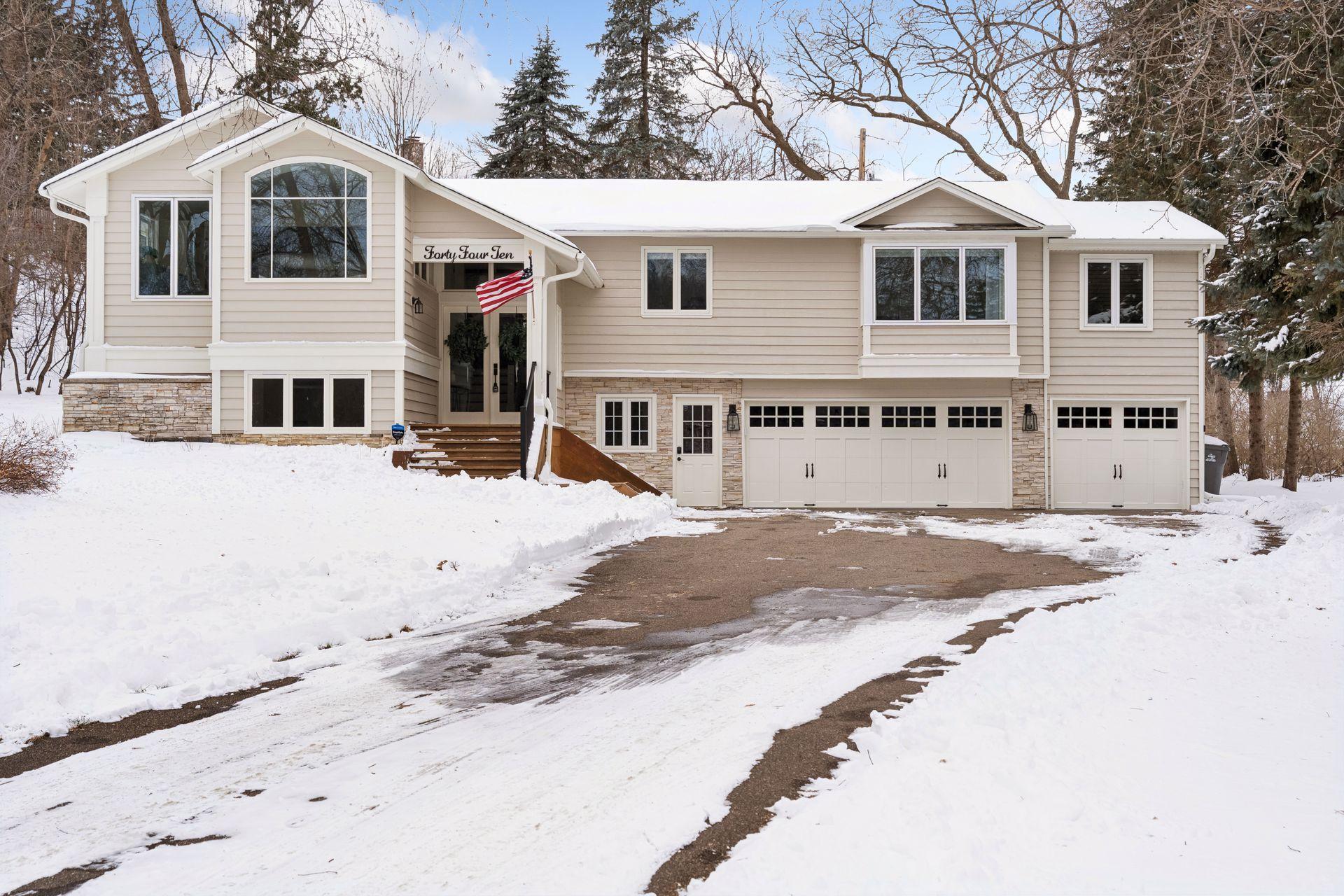 4410 Shady Lane