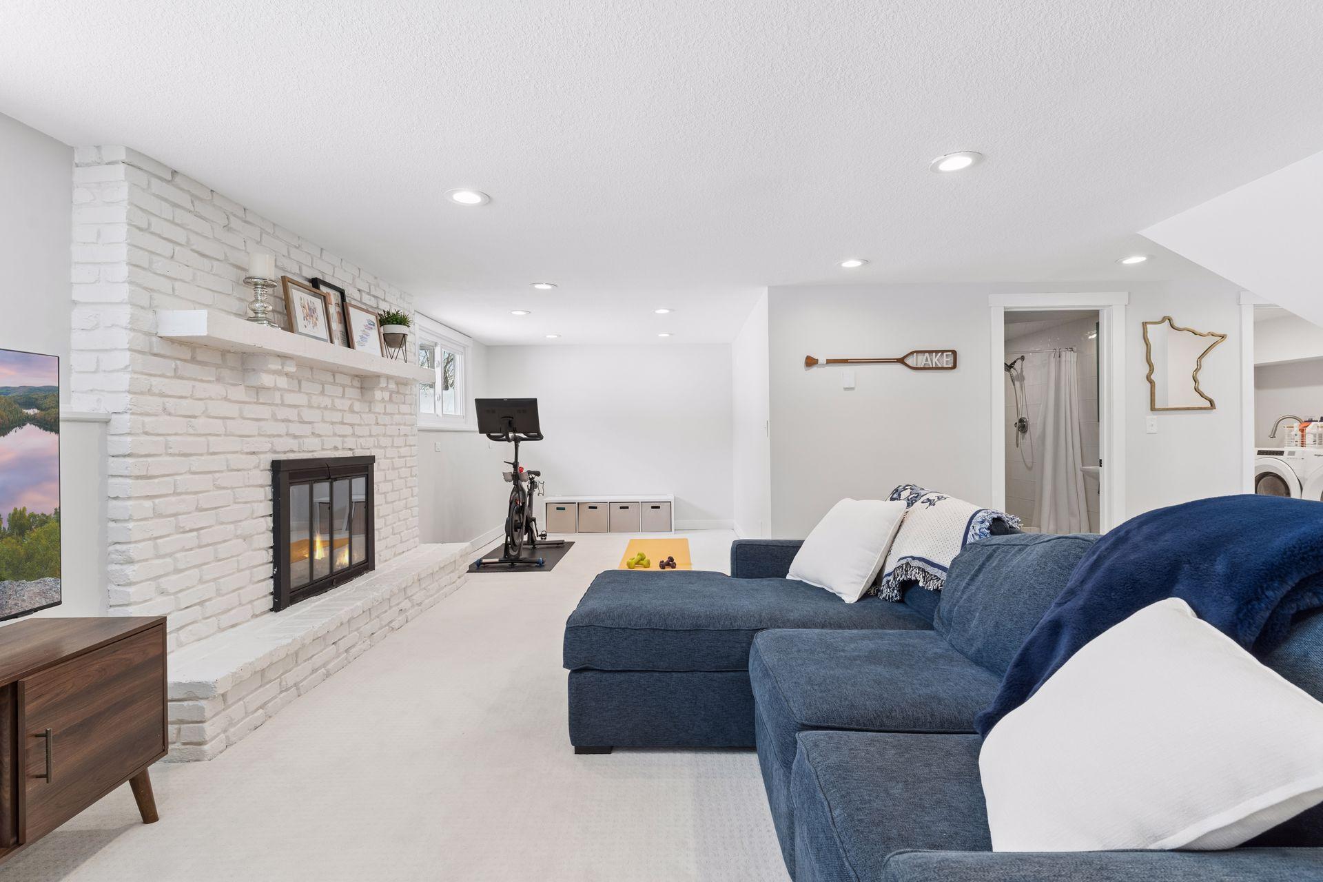4410 Shady Lane