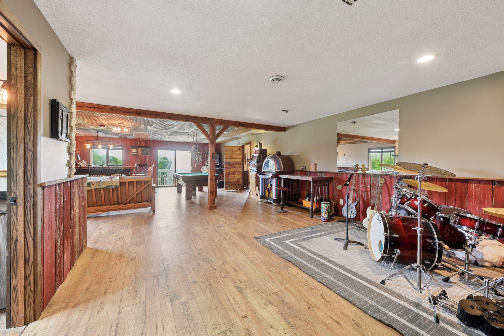 3685 Watertown Road