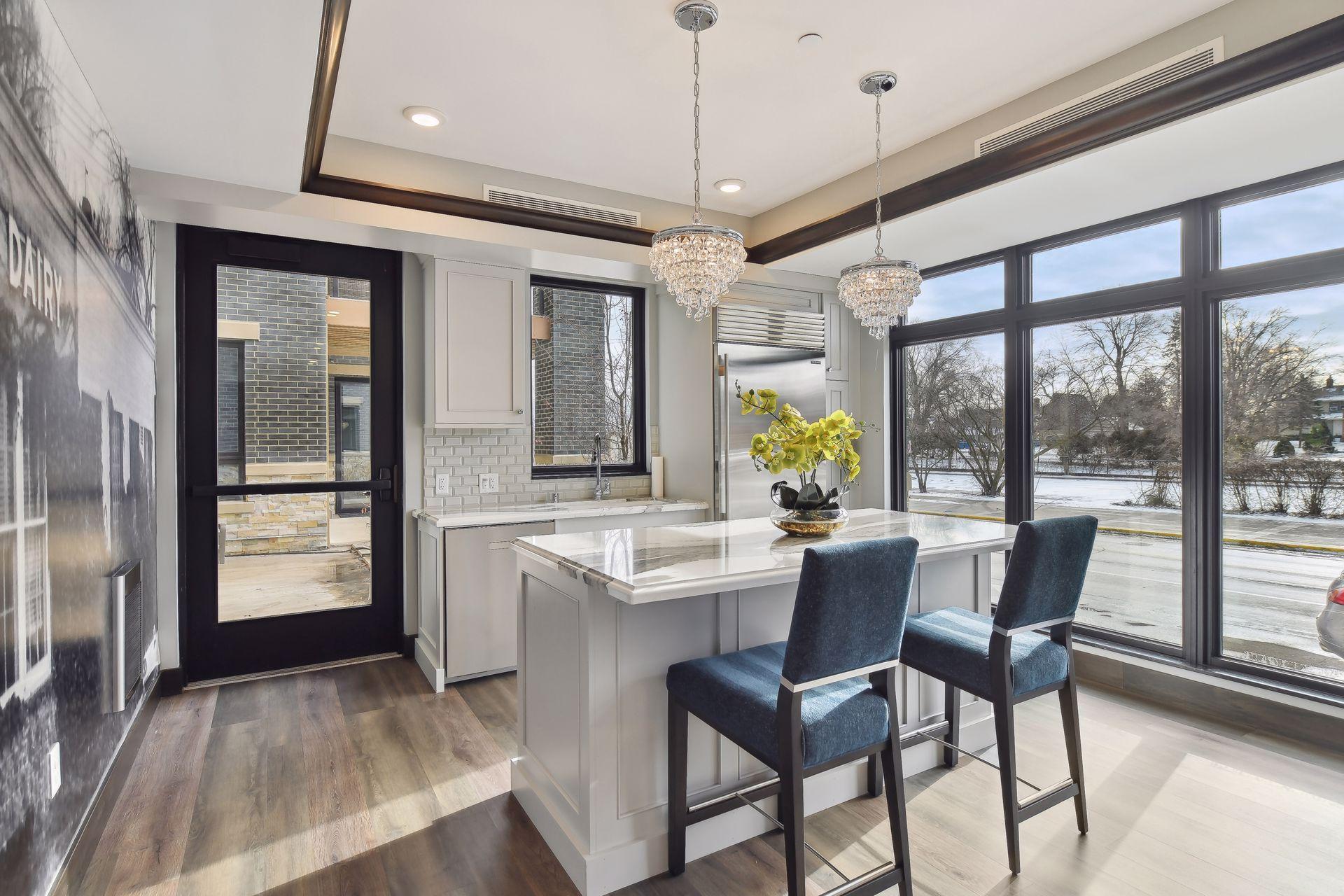 222 Ferndale Road S Unit: 208