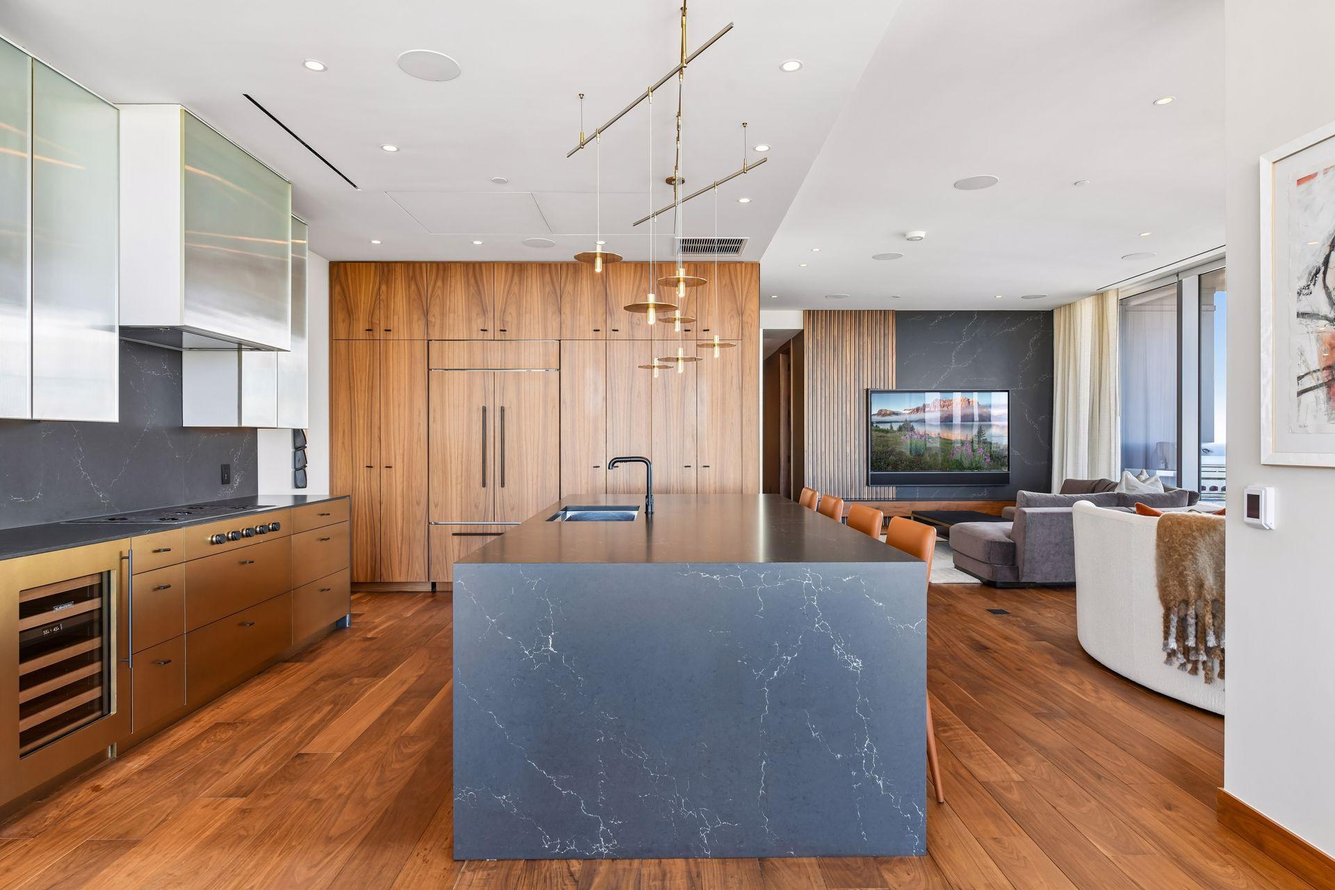 255 Hennepin Avenue Unit: 3303