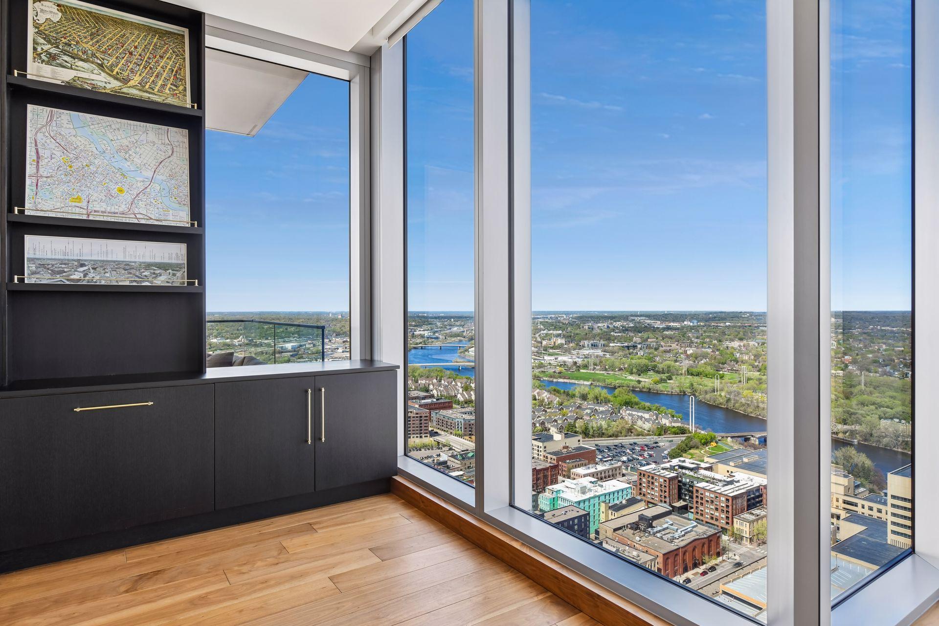 255 Hennepin Avenue Unit: 3303