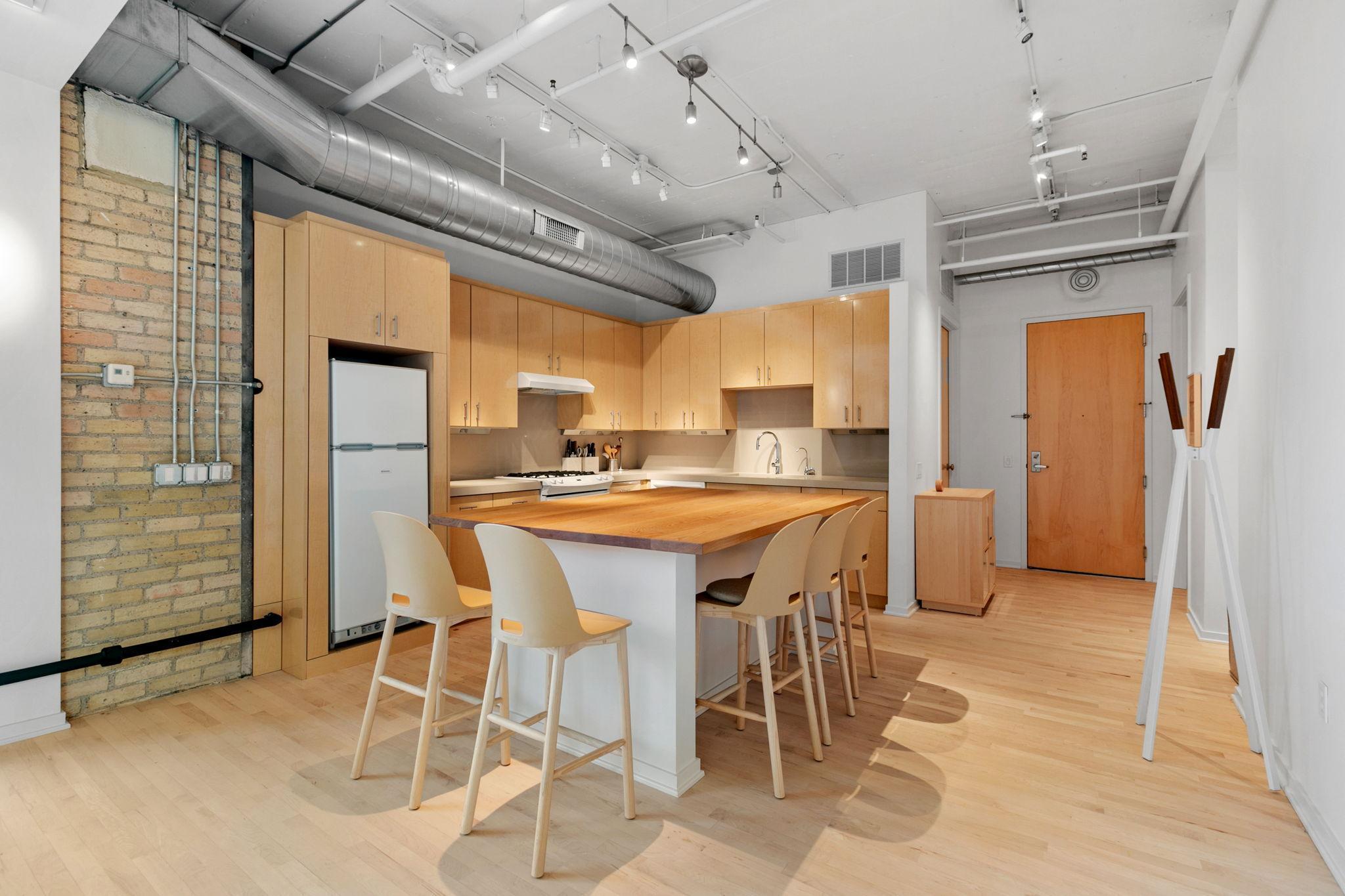 290 Market Street Unit: 314