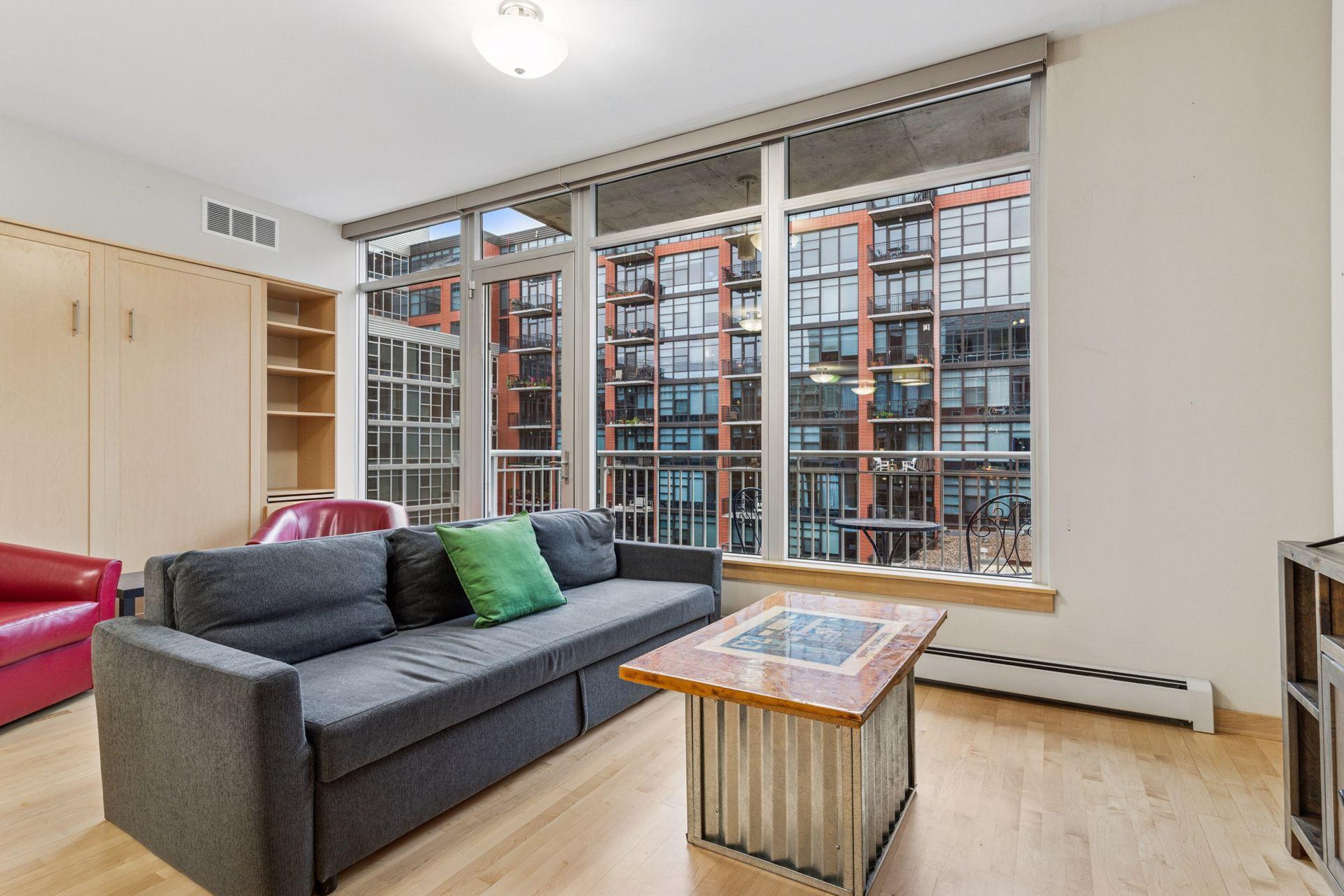 215 10th Avenue S Unit: 533