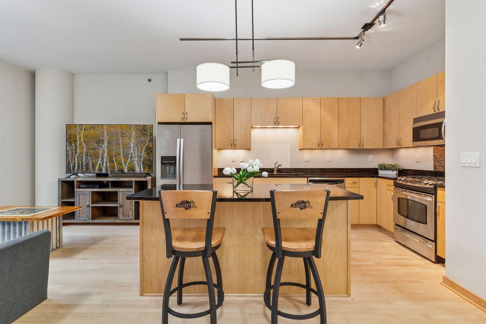 215 10th Avenue S Unit: 533